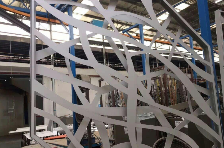 如何判斷氟碳漆的優(yōu)劣呢?